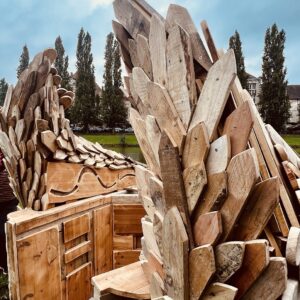 Une nouvelle sculpture sur les berges de Seine